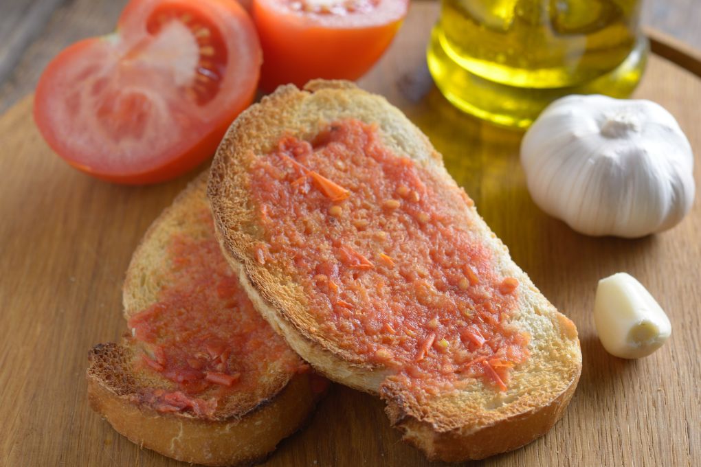 Pa amb tomàquet, traditional Catalan bread rubbed with tomato and olive oil